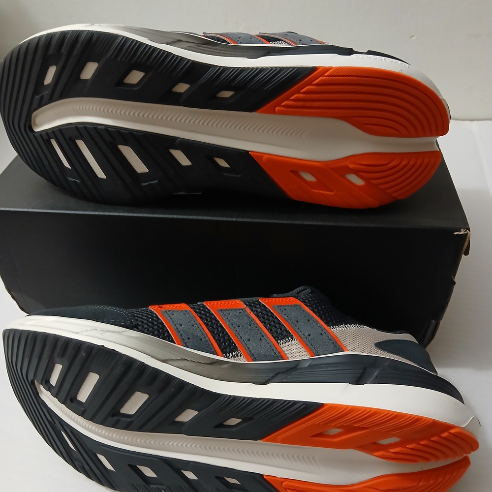 adidas Men's Black and Orange Sneakers Size 9½ New $60 - Picture 3 of 9